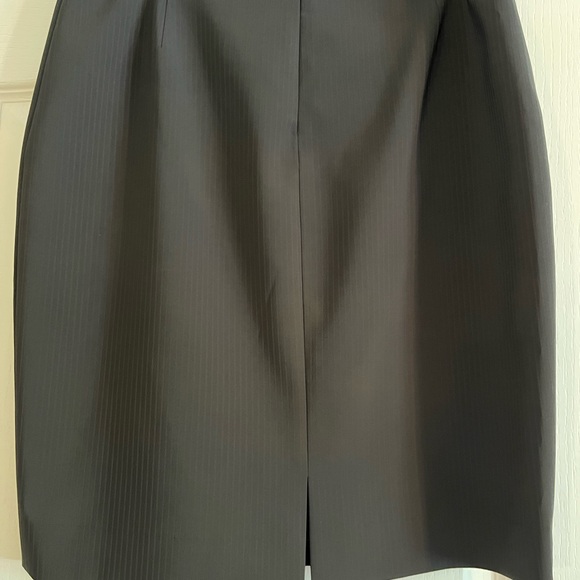Elie Tahari pencil skirt - Picture 3 of 4